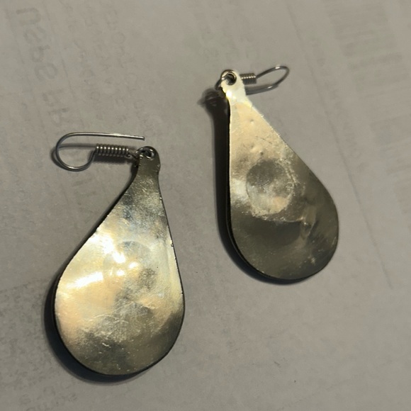 Tibetan Handcrafted Earrings Lapis & Coral NEW - Picture 3 of 6